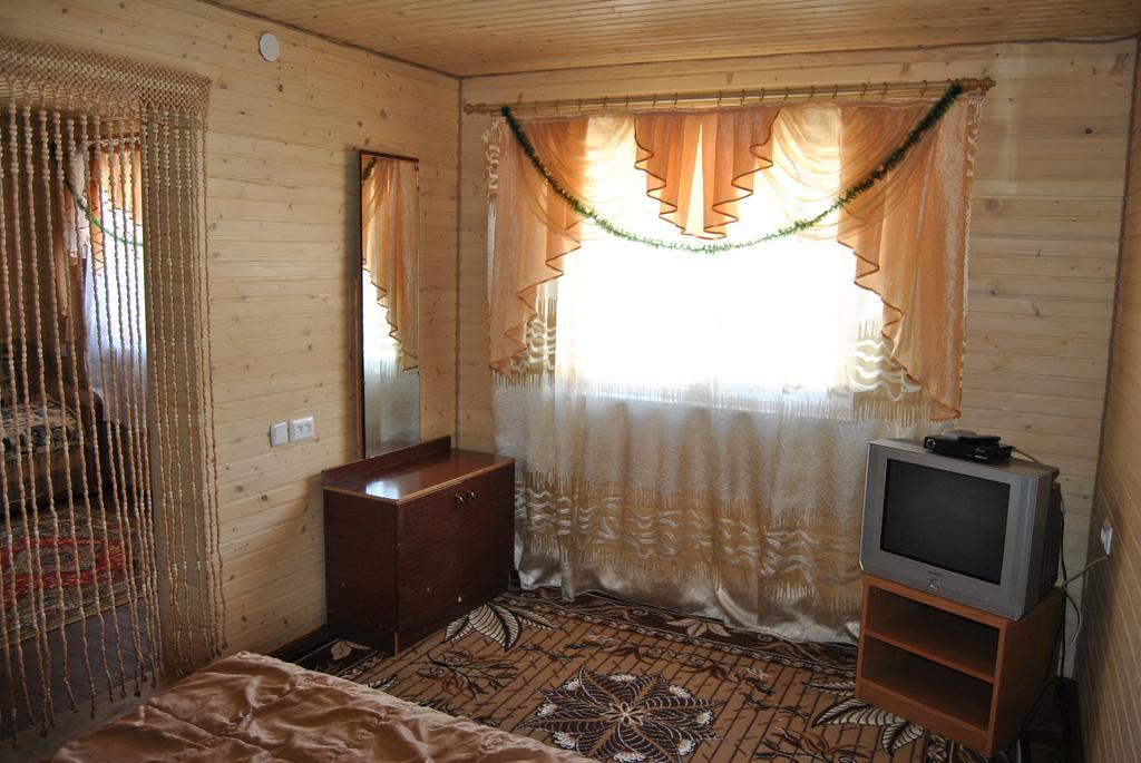Na Hutori Hotel Tatariv Exterior photo